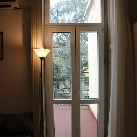 Проживание в семье Lili House Милан